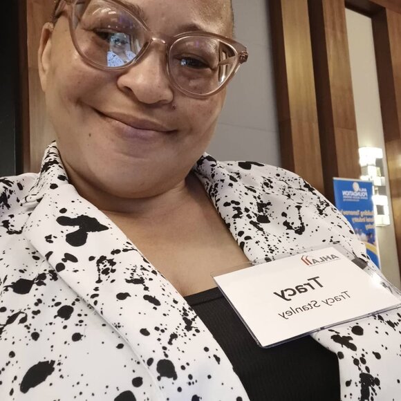 Let's Go Back 2 Skool: Posh Party Live Host - Picture 6 of 11